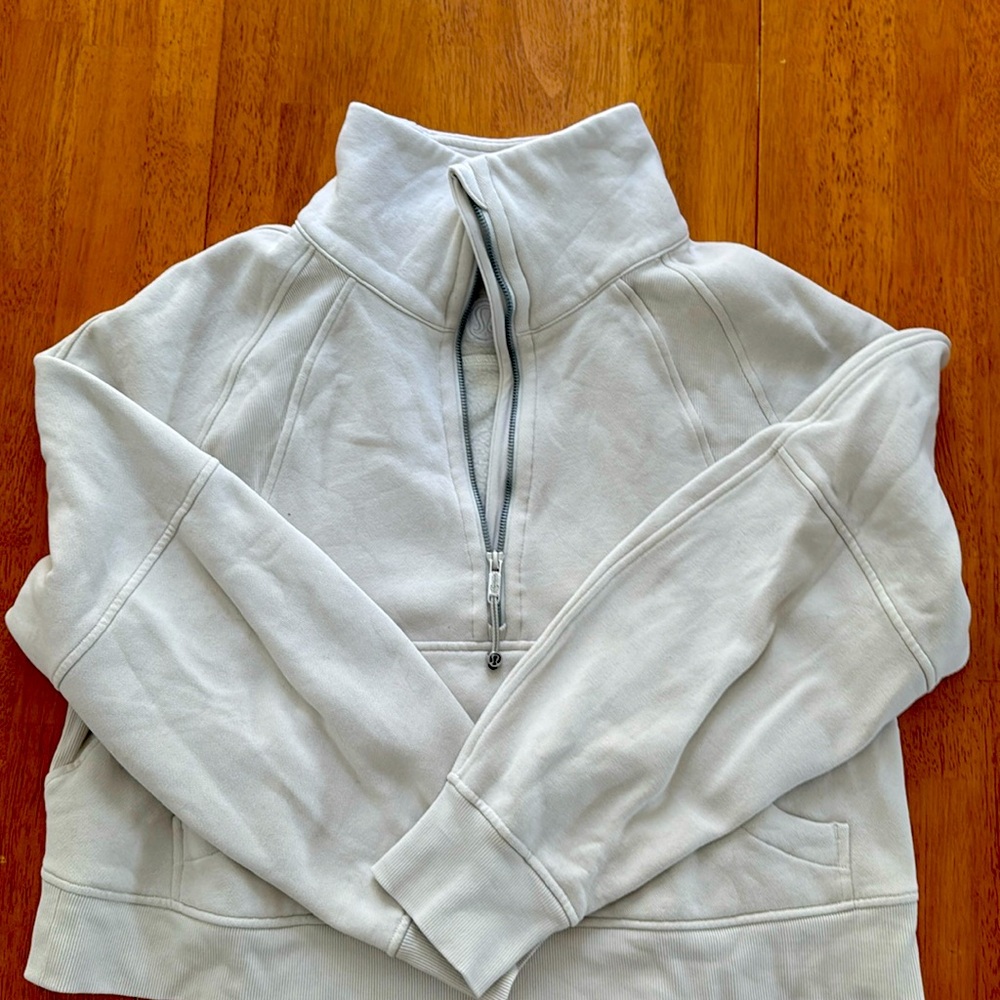 Like new Lululemon Scuba Funnel-Neck half zip sweatshirt
